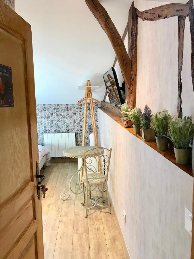 Ma Longere Bressane Hotell Chaveyriat Exteriör bild