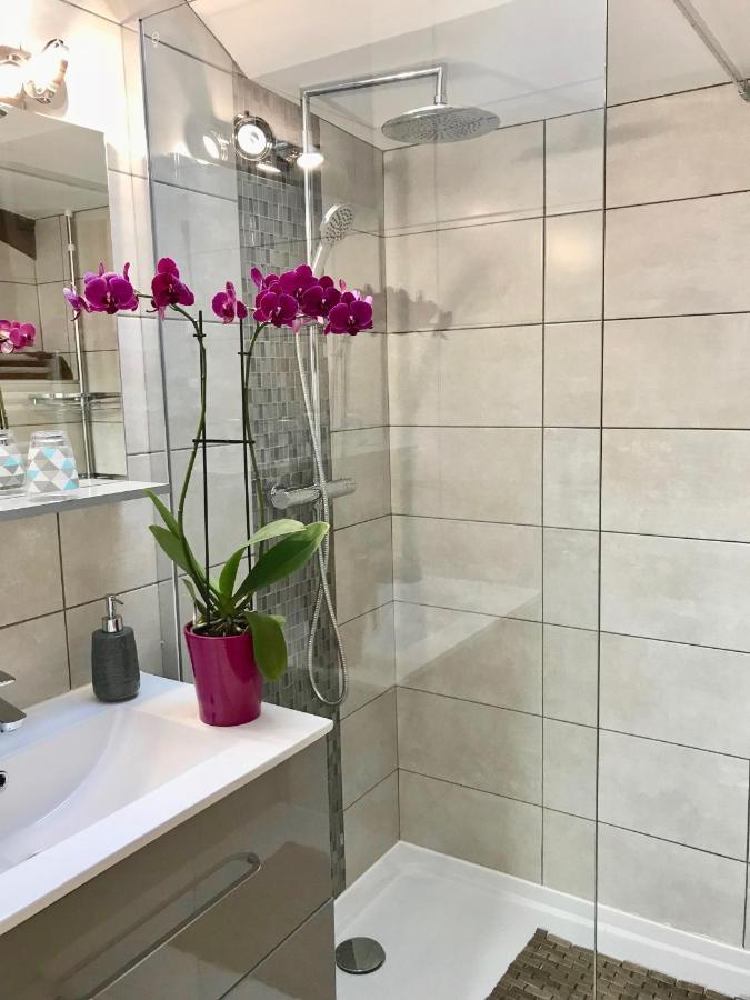 Ma Longere Bressane Hotell Chaveyriat Exteriör bild